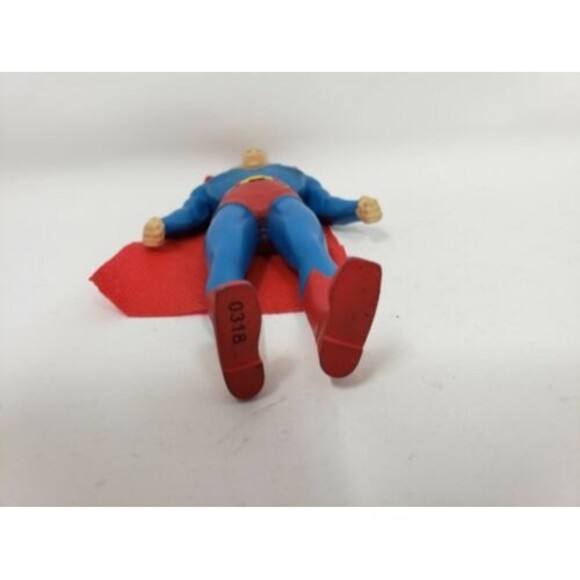 DC Comics Bendem Superman Posable Bendable Action Figure - Picture 10 of 11
